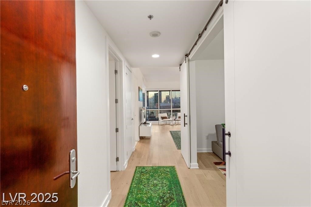 Photo 33 of 51, 4525 Dean Martin Drive #1007