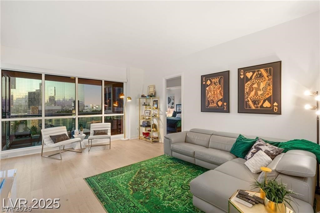 Photo 35 of 51, 4525 Dean Martin Drive #1007