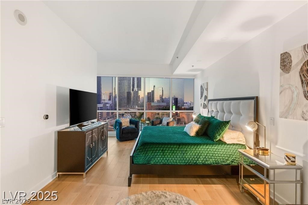 Photo 38 of 51, 4525 Dean Martin Drive #1007