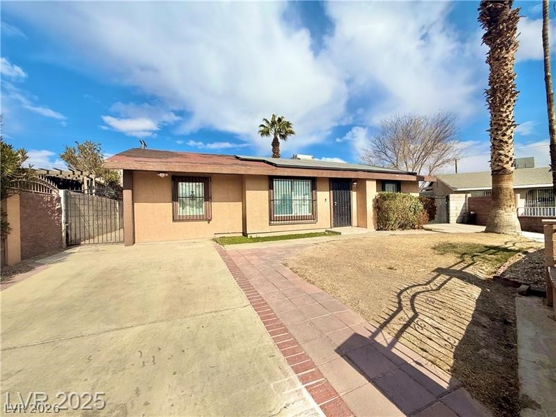 Photo 21 of 24, 3209 El Morro Avenue