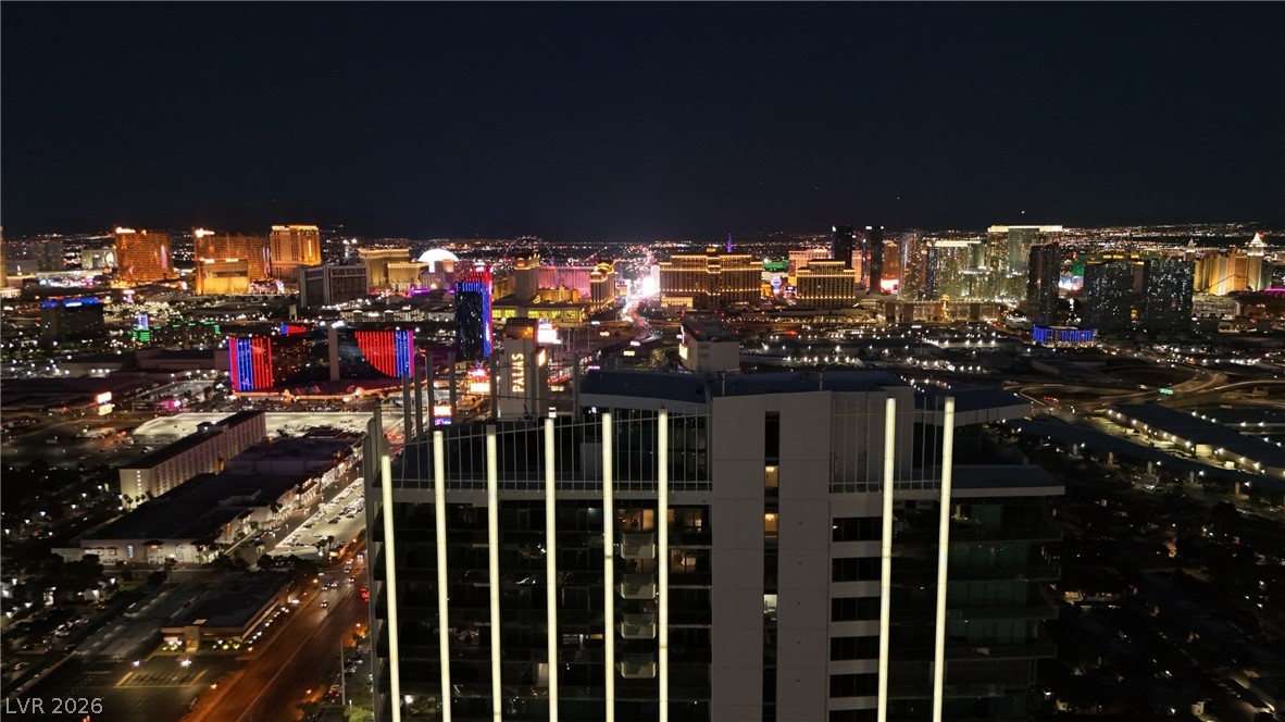 Photo 41 of 43, 4381 W Flamingo Road #5701