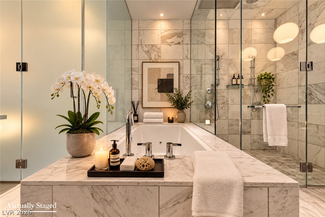 Photo 13 of 43, 4381 W Flamingo Road #5701