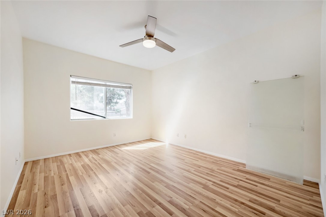 Photo 7 of 11, 2110 Los Feliz Street #1036