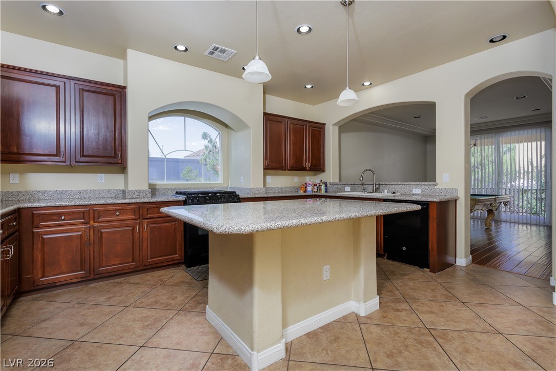 Photo 8 of 34, 8467 E BISMARK SAPPHIRE Street