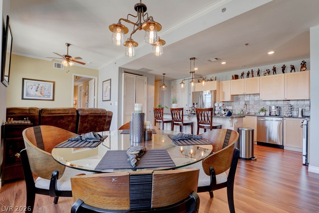 Photo 11 of 39, 2455 W Serene Avenue #715