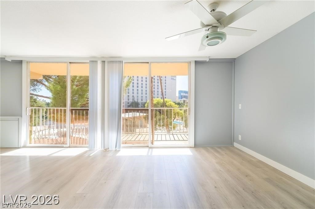 Photo 4 of 205 E Harmon Avenue #409