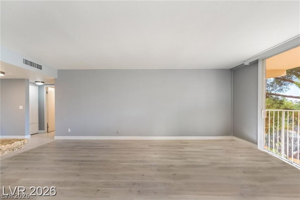 Photo 6 of 28, 205 E Harmon Avenue #409