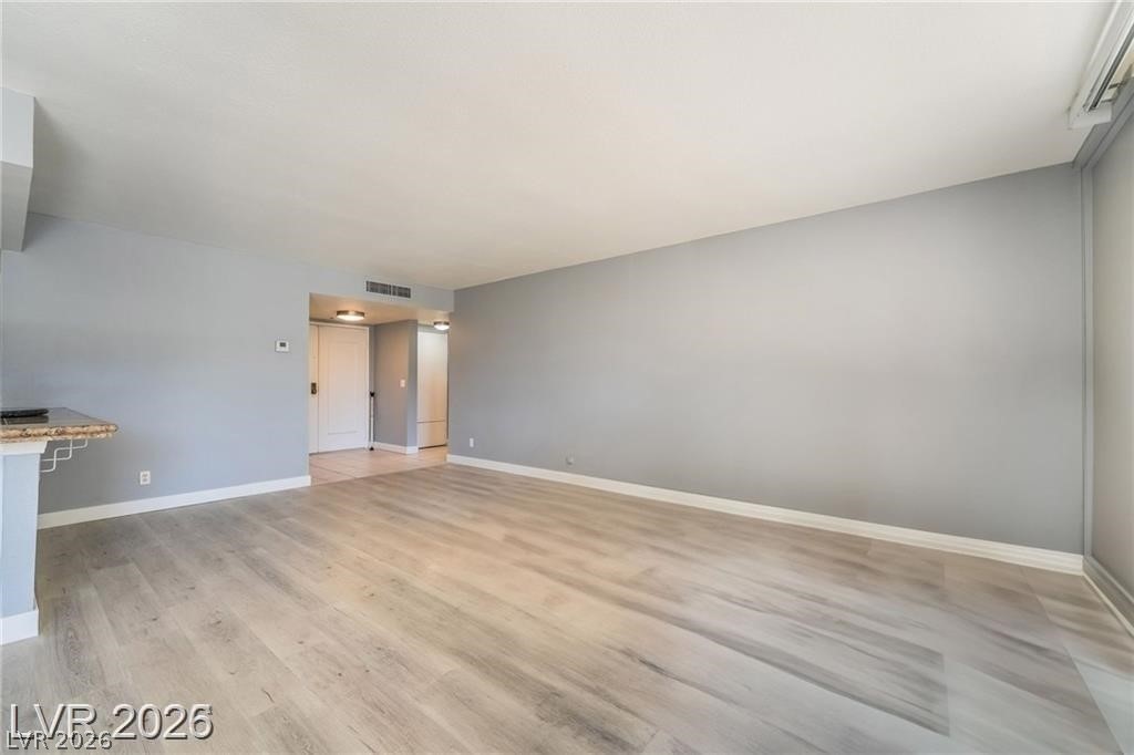 Photo 7 of 28, 205 E Harmon Avenue #409