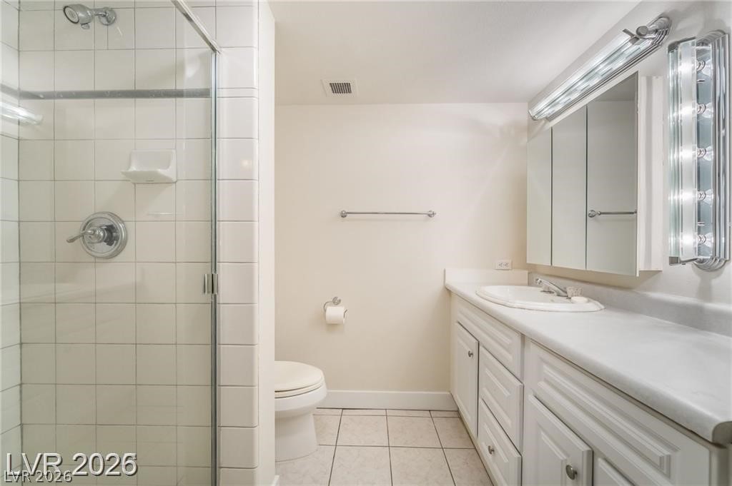 Photo 16 of 28, 205 E Harmon Avenue #409