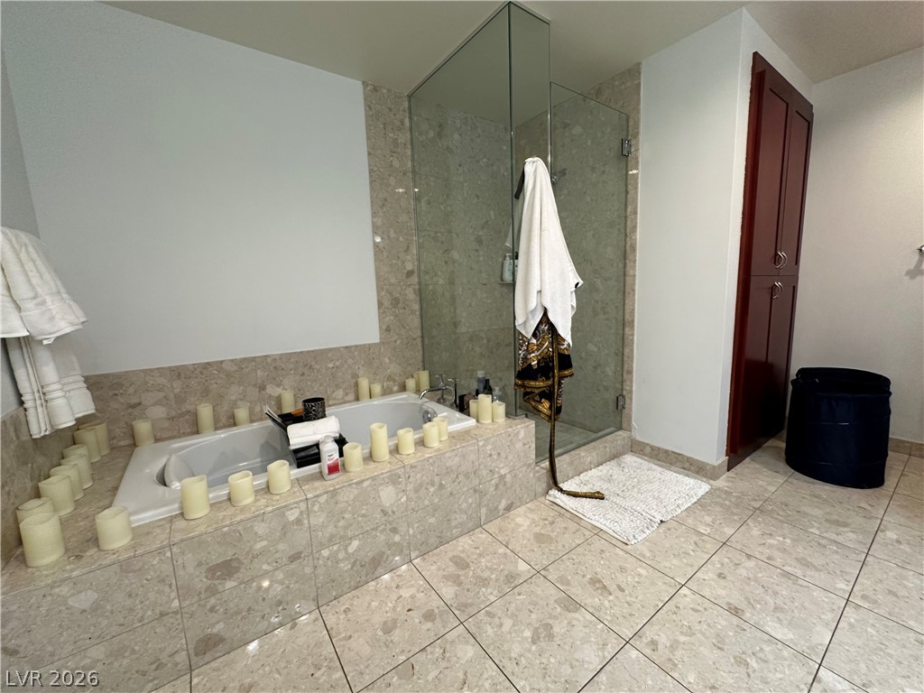 Photo 25 of 54, 4575 Dean Martin Drive #2907