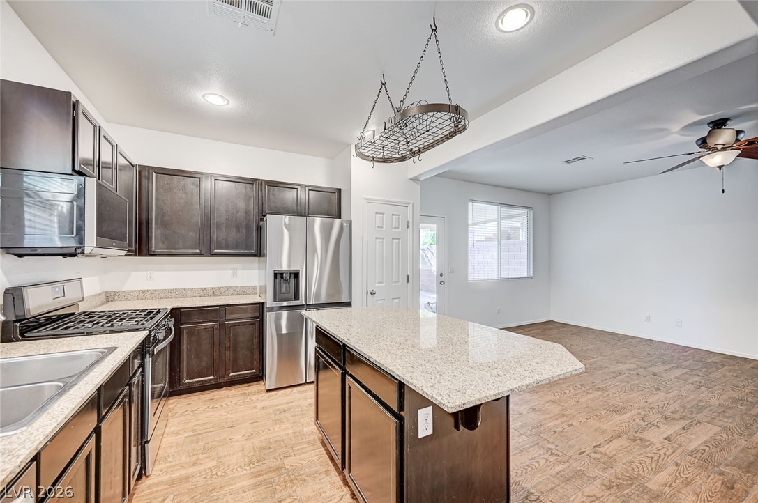 Photo 4 of 10837 Hunters Green Avenue