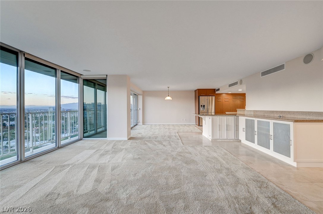 Photo 16 of 79, 3111 Bel Air Drive #20E