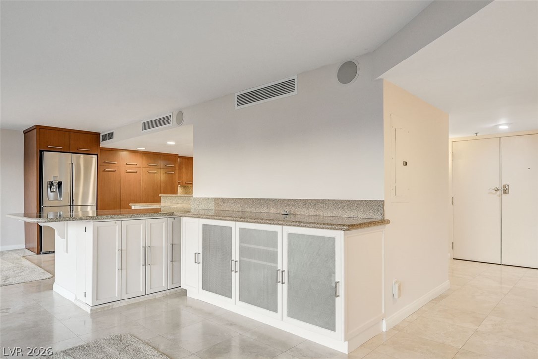 Photo 17 of 79, 3111 Bel Air Drive #20E