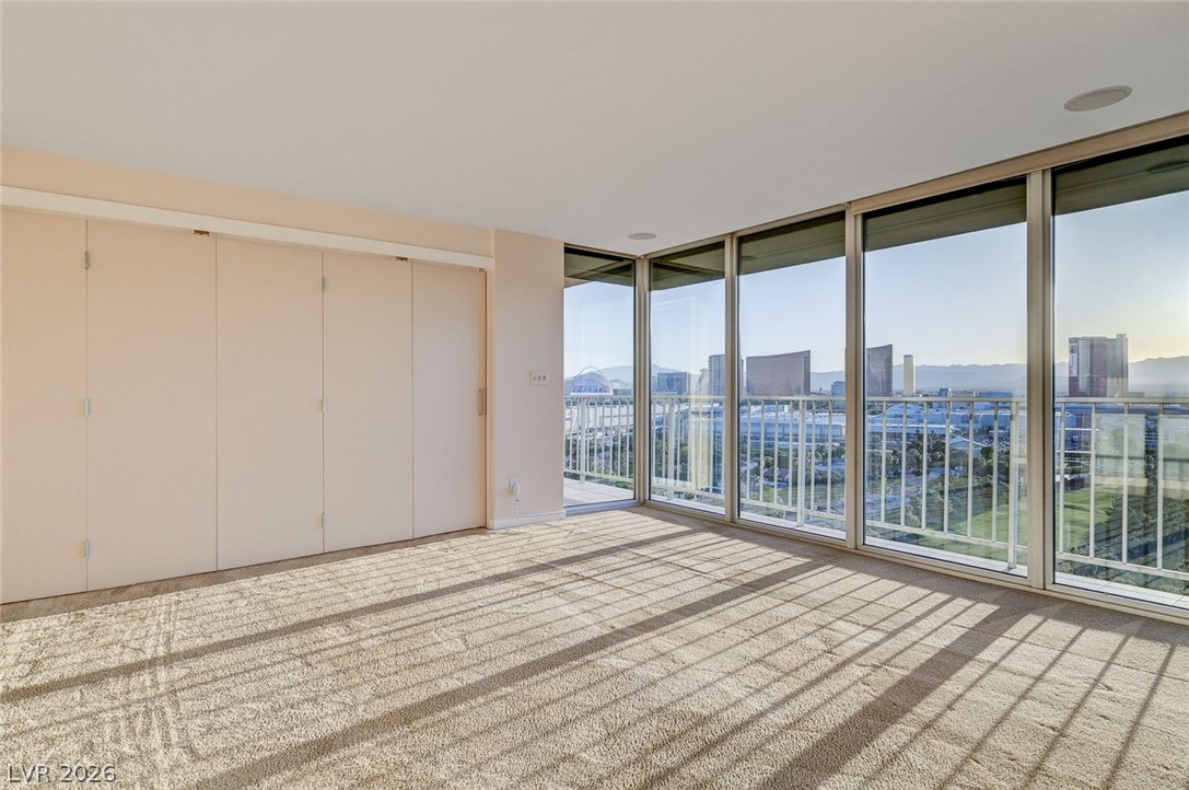 Photo 25 of 79, 3111 Bel Air Drive #20E