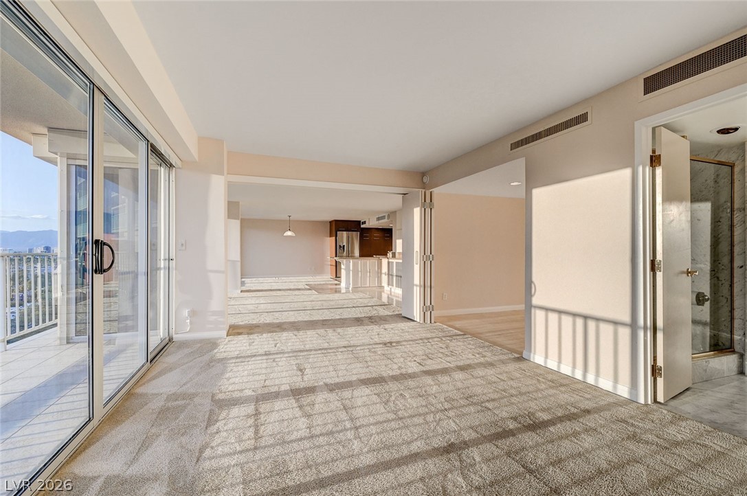 Photo 30 of 79, 3111 Bel Air Drive #20E
