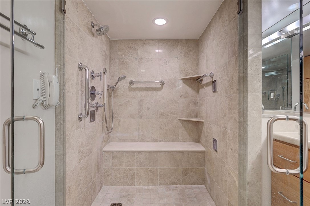 Photo 38 of 79, 3111 Bel Air Drive #20E