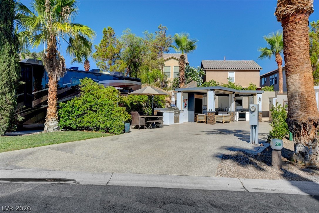 Photo 17 of 31, 8175 Arville Street #235