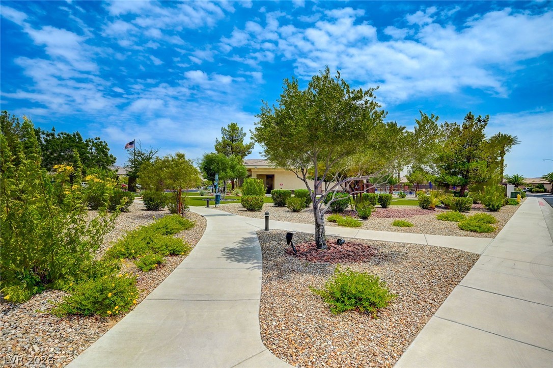 Photo 32 of 34, 5977 Falconer Avenue