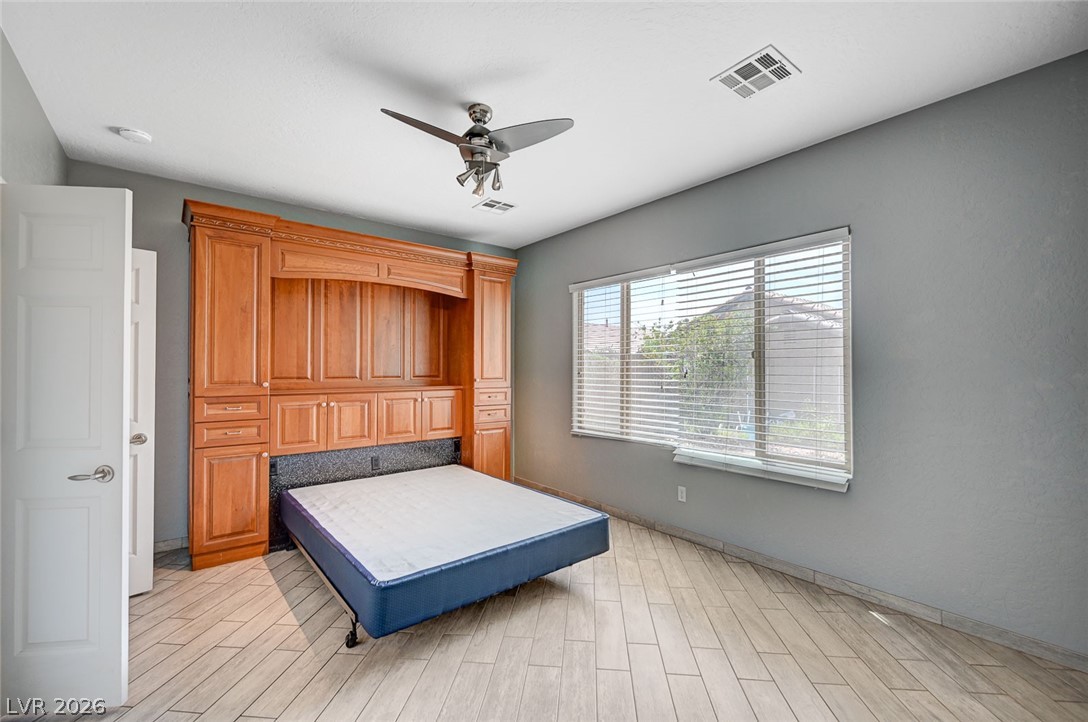 Photo 12 of 34, 5977 Falconer Avenue