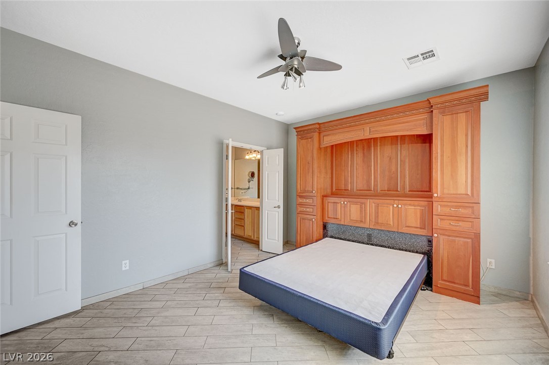 Photo 13 of 34, 5977 Falconer Avenue