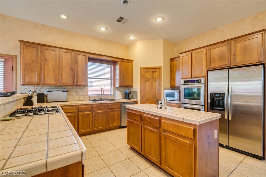 Photo 8 of 33, 8152 Eagledancer Avenue