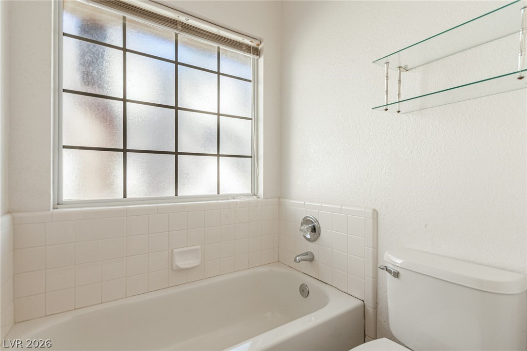 Photo 19 of 31, 4908 Winterset Drive