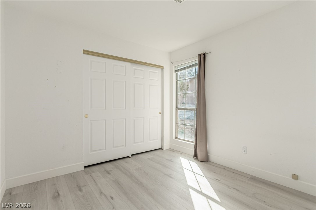 Photo 22 of 31, 4908 Winterset Drive