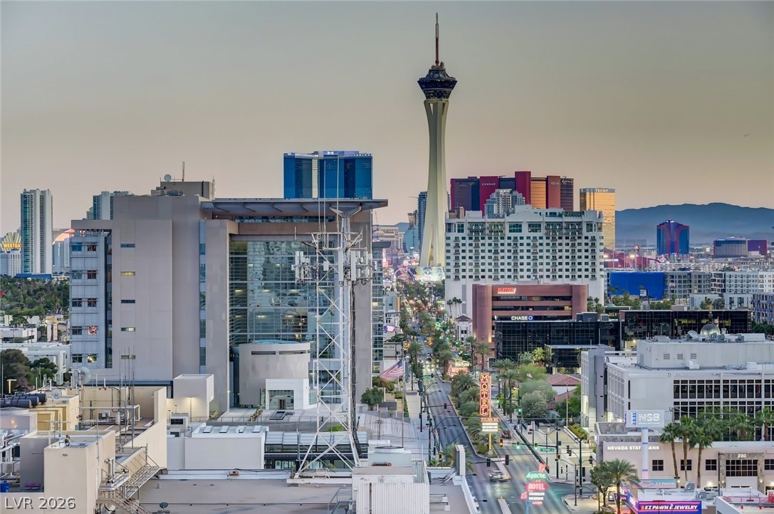 Photo 52 of 99, 150 Las Vegas Boulevard #1507