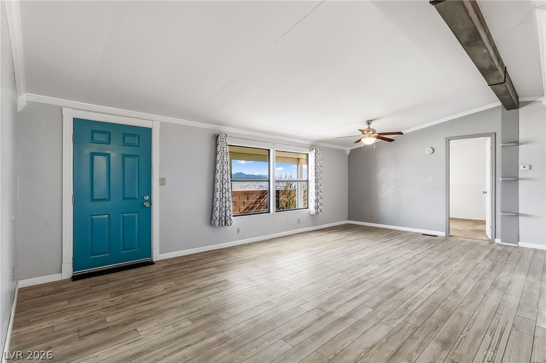Photo 4 of 1611 Esquina Street