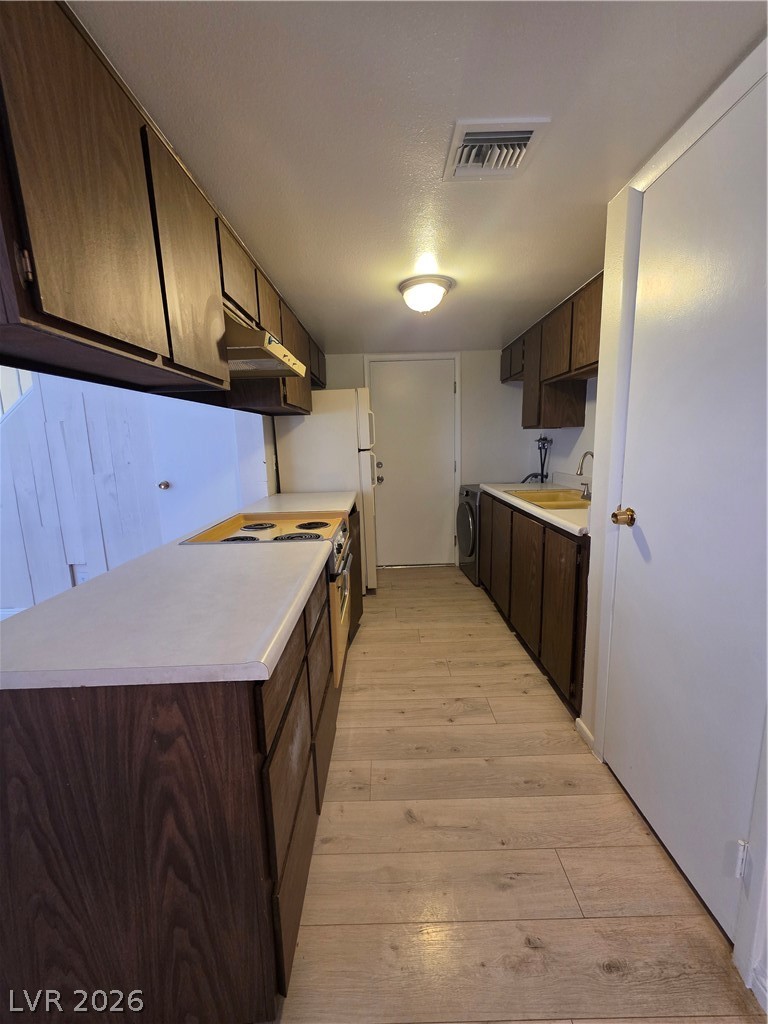 Photo 7 of 23, 1507 Elizabeth Avenue #3