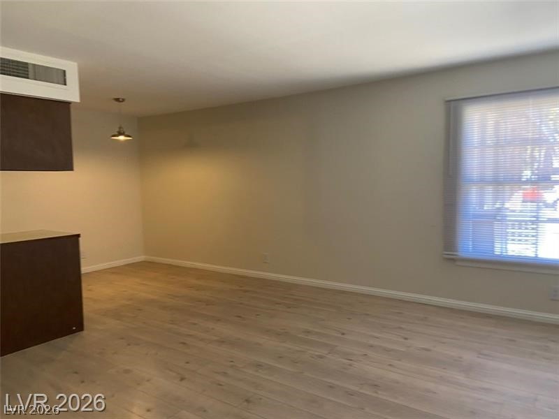 Photo 16 of 23, 1507 Elizabeth Avenue #3
