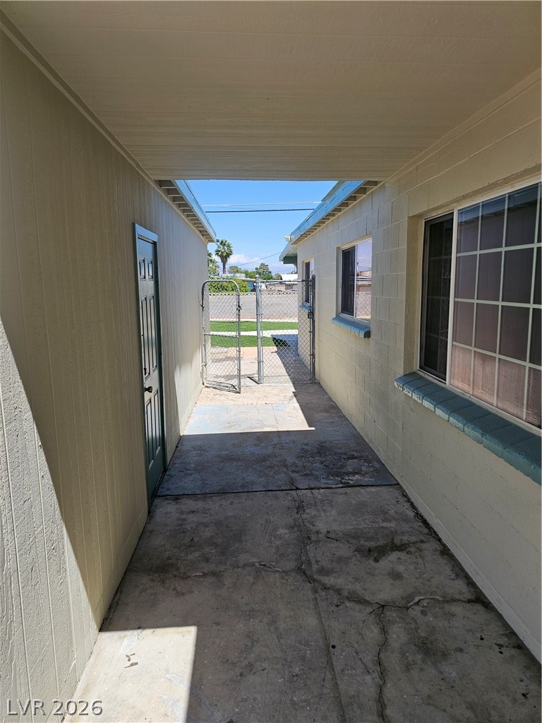 Photo 36 of 41, 1074 King Richard Avenue