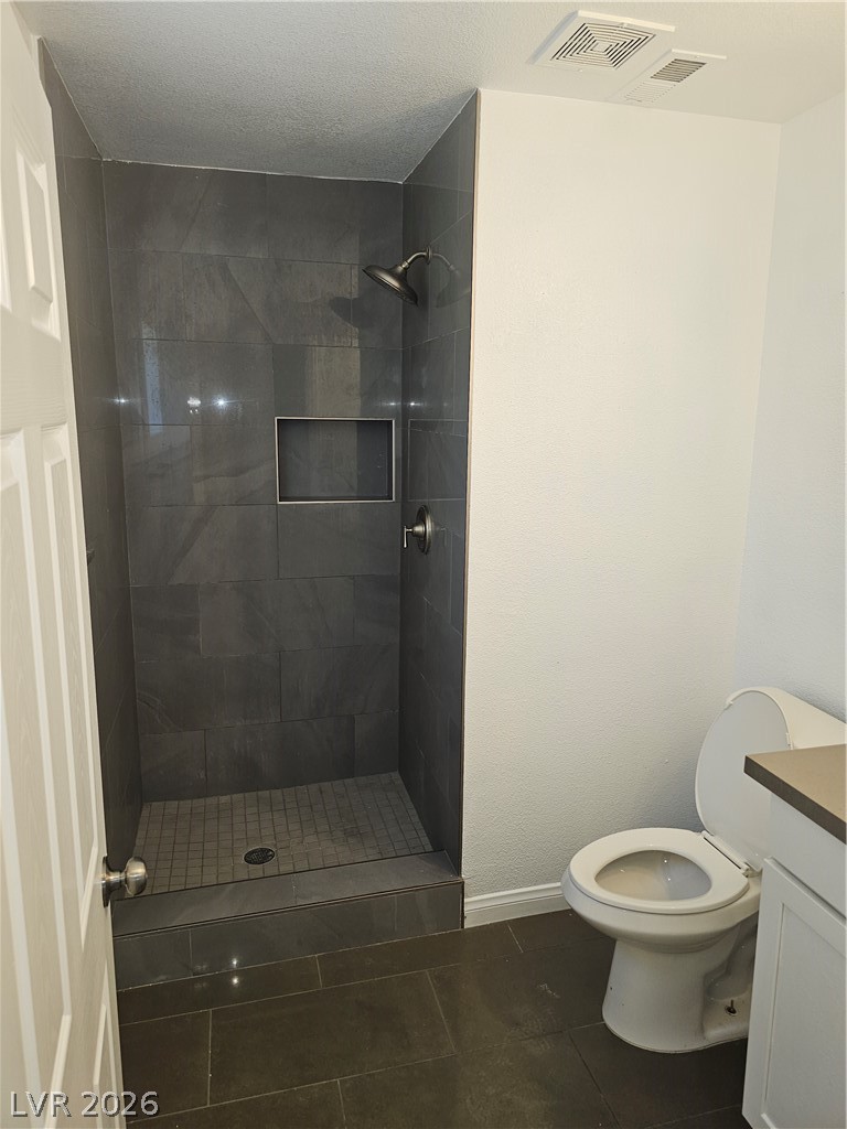 Photo 26 of 41, 1074 King Richard Avenue