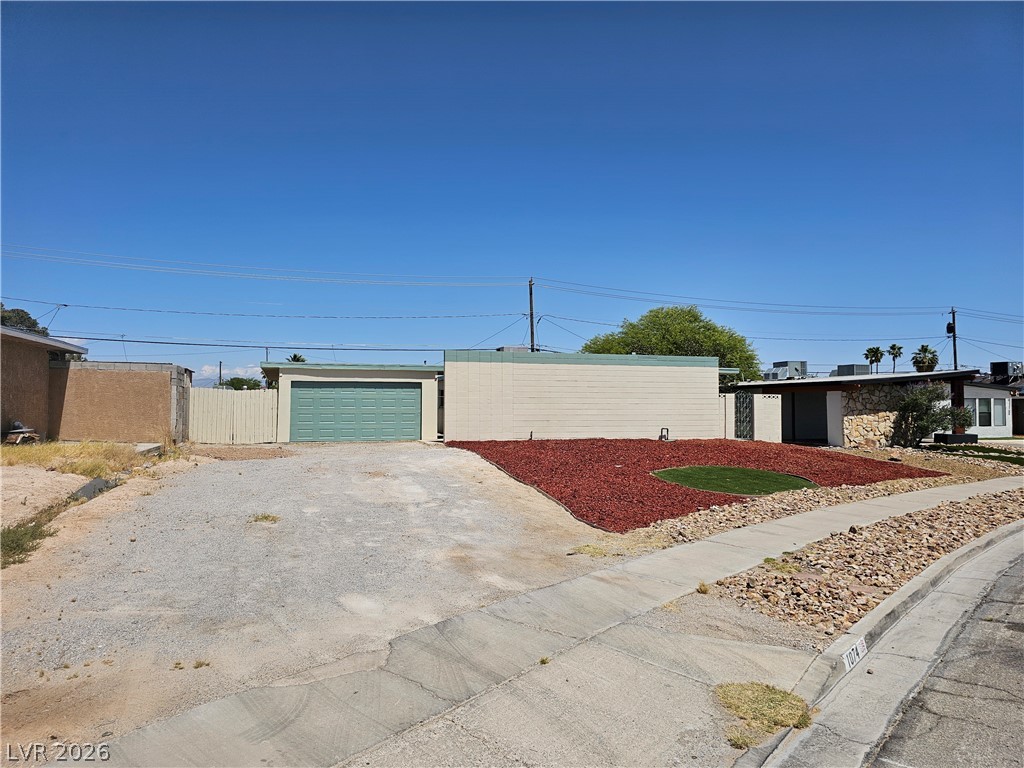 1074 King Richard Avenue, Las Vegas 89119