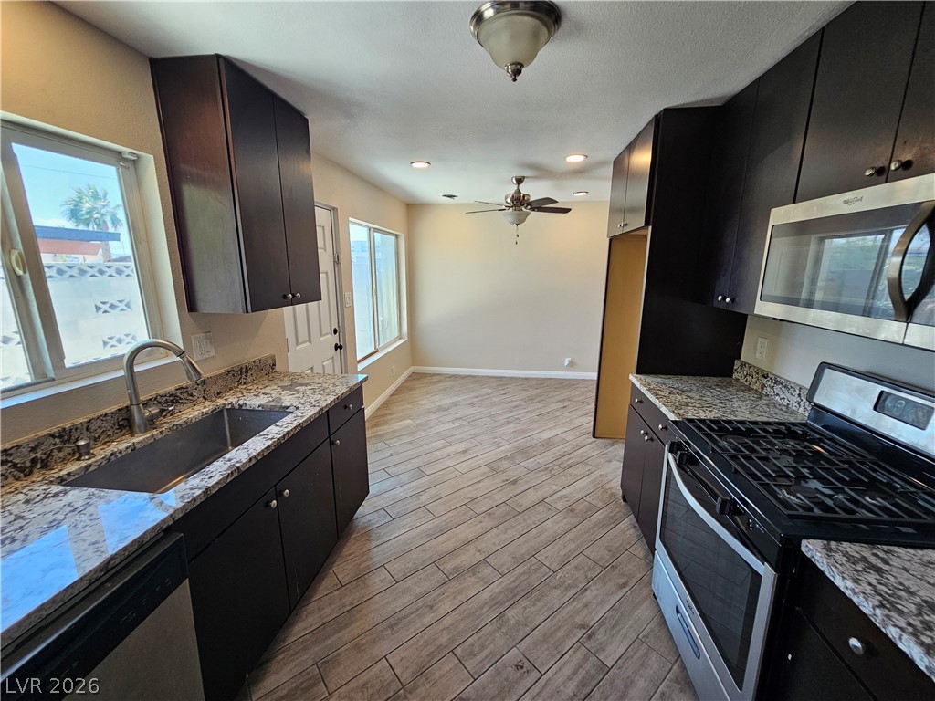 Photo 11 of 41, 1074 King Richard Avenue