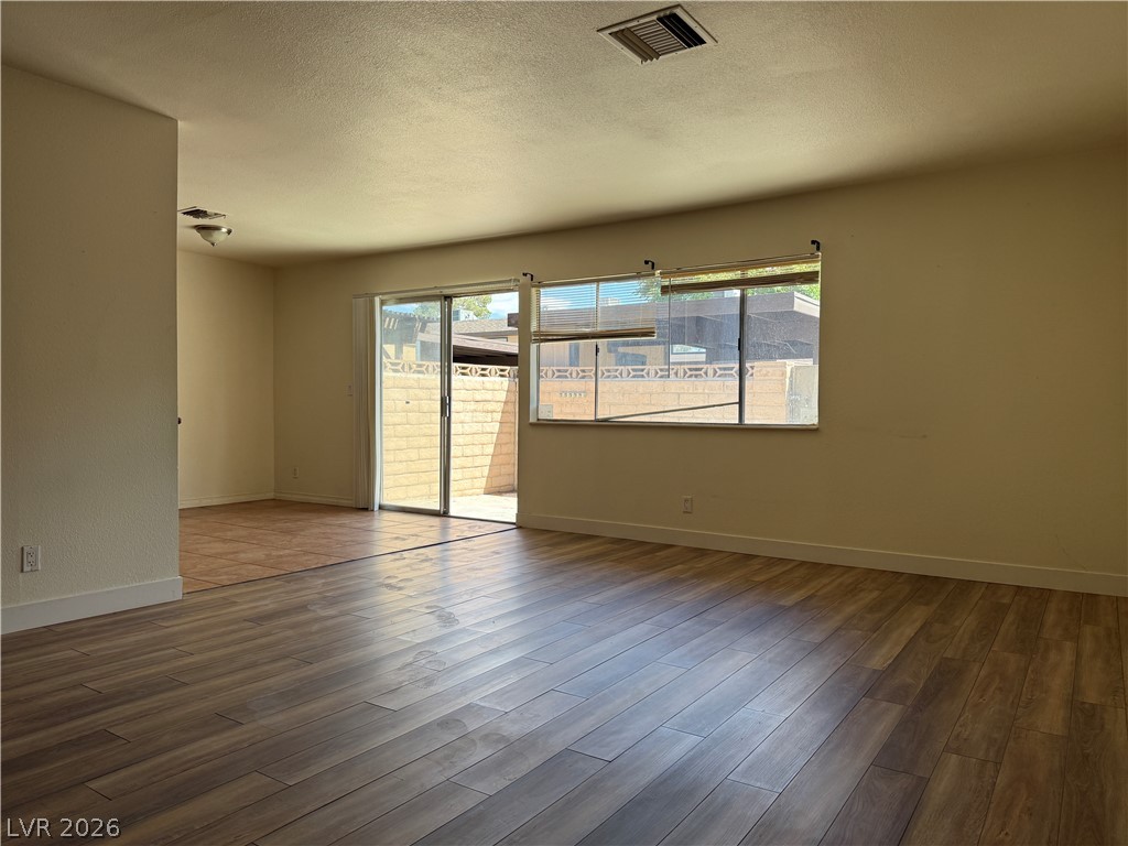 Photo 9 of 28, 6162 Meadow Vista Lane