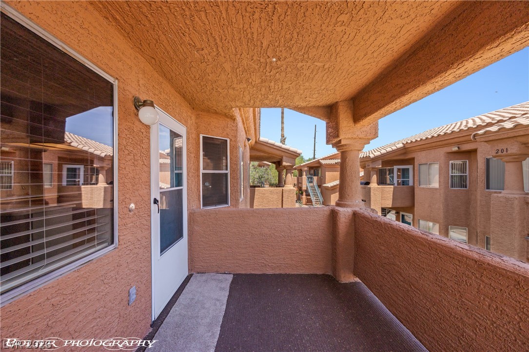 Photo 37 of 65, 962 Mesquite Springs Drive #202
