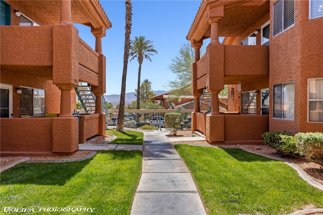 Photo 6 of 65, 962 Mesquite Springs Drive #202