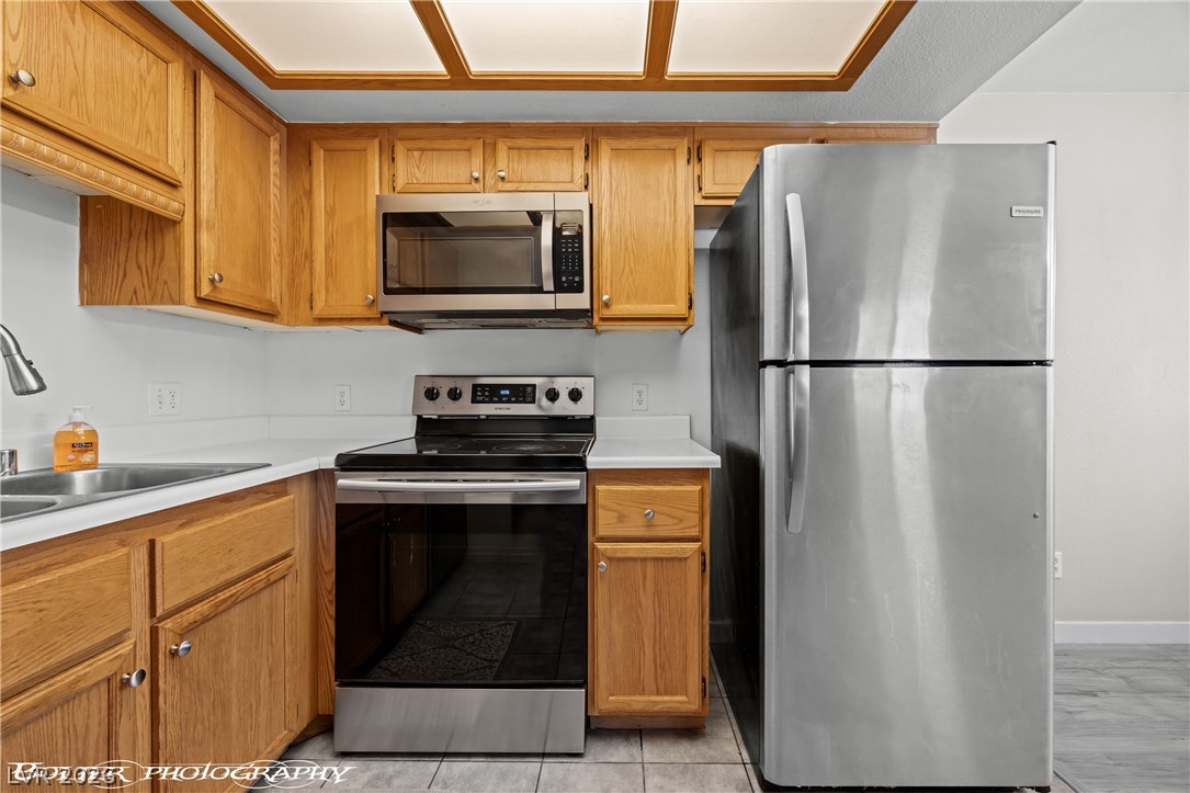 Photo 14 of 65, 962 Mesquite Springs Drive #202