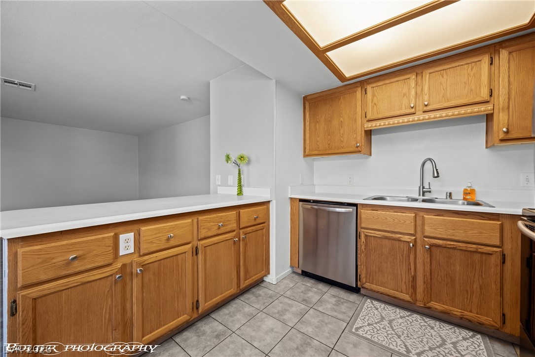 Photo 21 of 65, 962 Mesquite Springs Drive #202