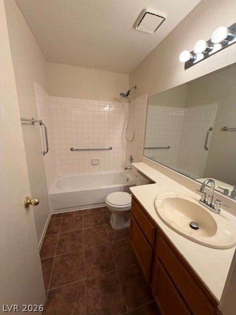 Photo 20 of 29, 2200 Highpointe Drive #201