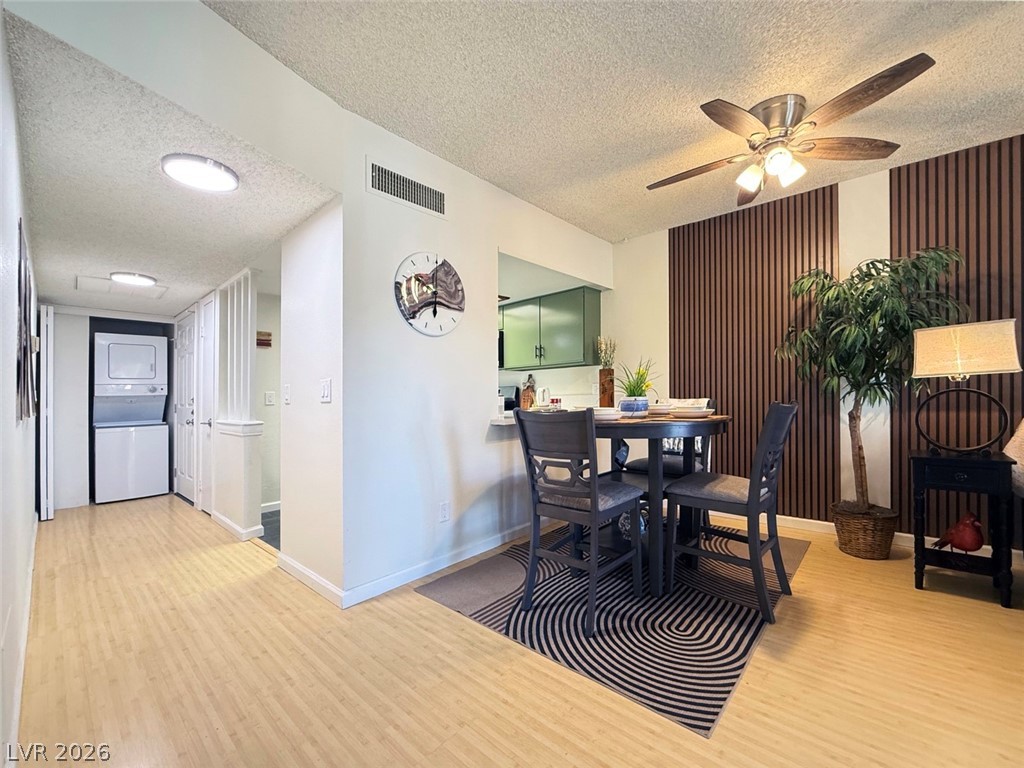 Photo 13 of 17, 3823 S Maryland Parkway #T6