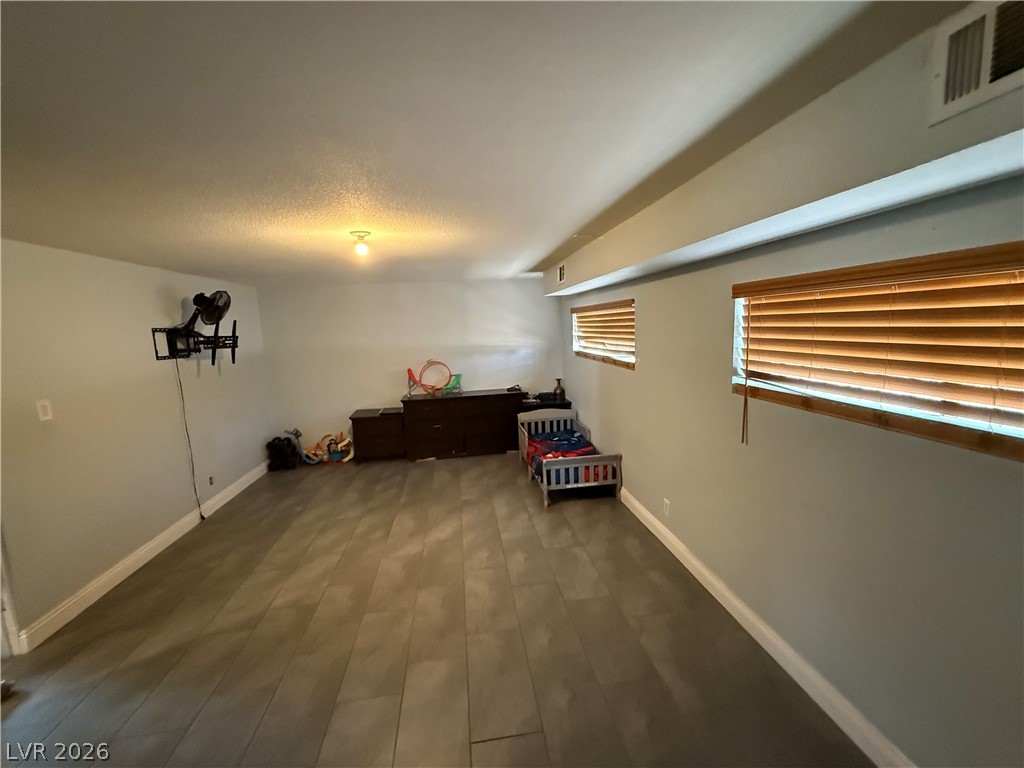 Photo 10 of 24, North Las Vegas, NV 89030
