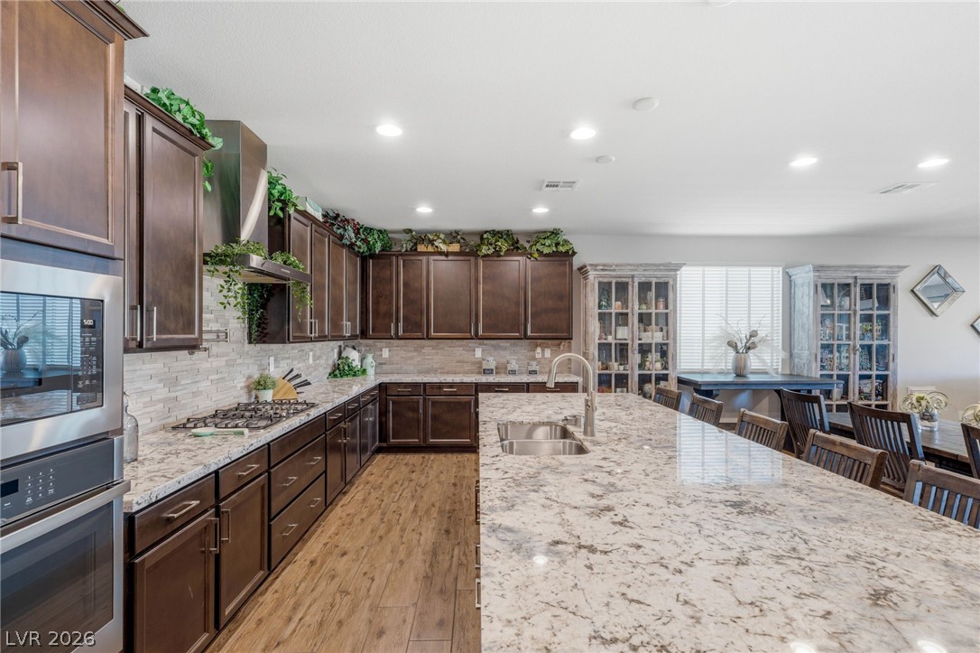 Photo 11 of 44, 6380 Regina Ridge Street