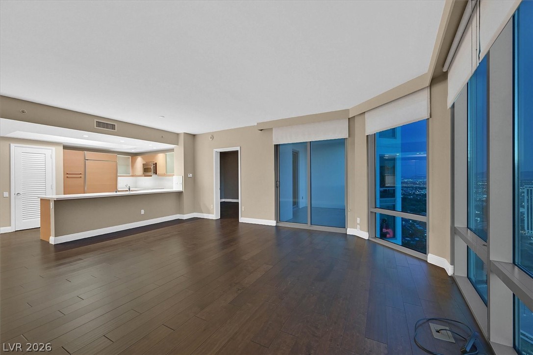 Photo 12 of 57, 222 Karen Avenue #3802