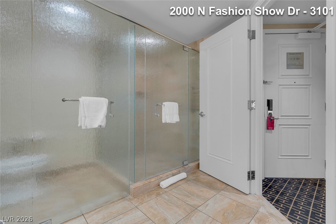 Photo 47 of 59, 2000 N Fashion Show Drive #3101
