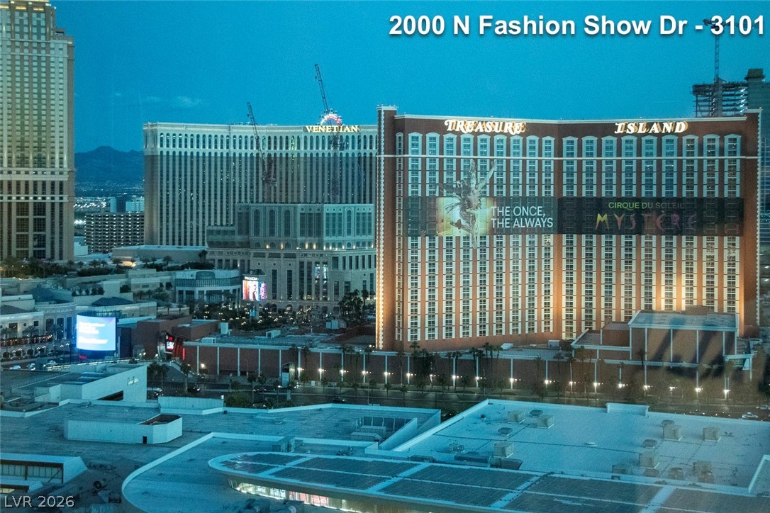 Photo 54 of 59, 2000 N Fashion Show Drive #3101