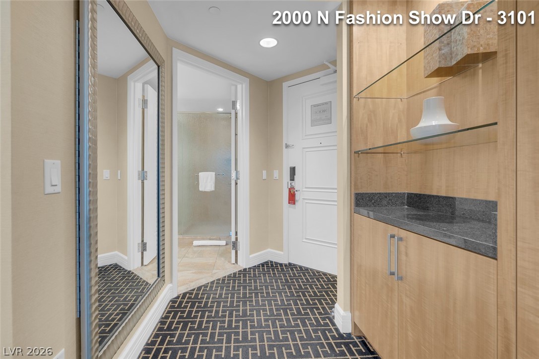 Photo 39 of 59, 2000 N Fashion Show Drive #3101