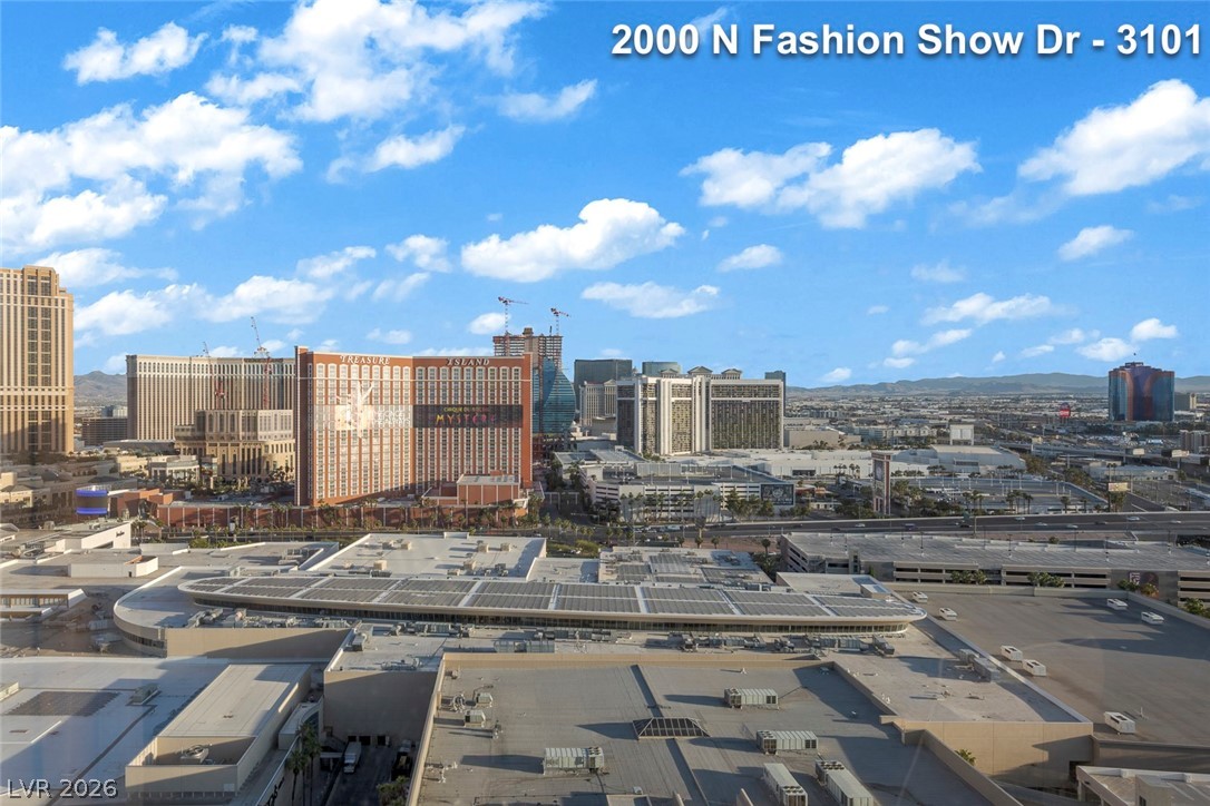 Photo 41 of 59, 2000 N Fashion Show Drive #3101