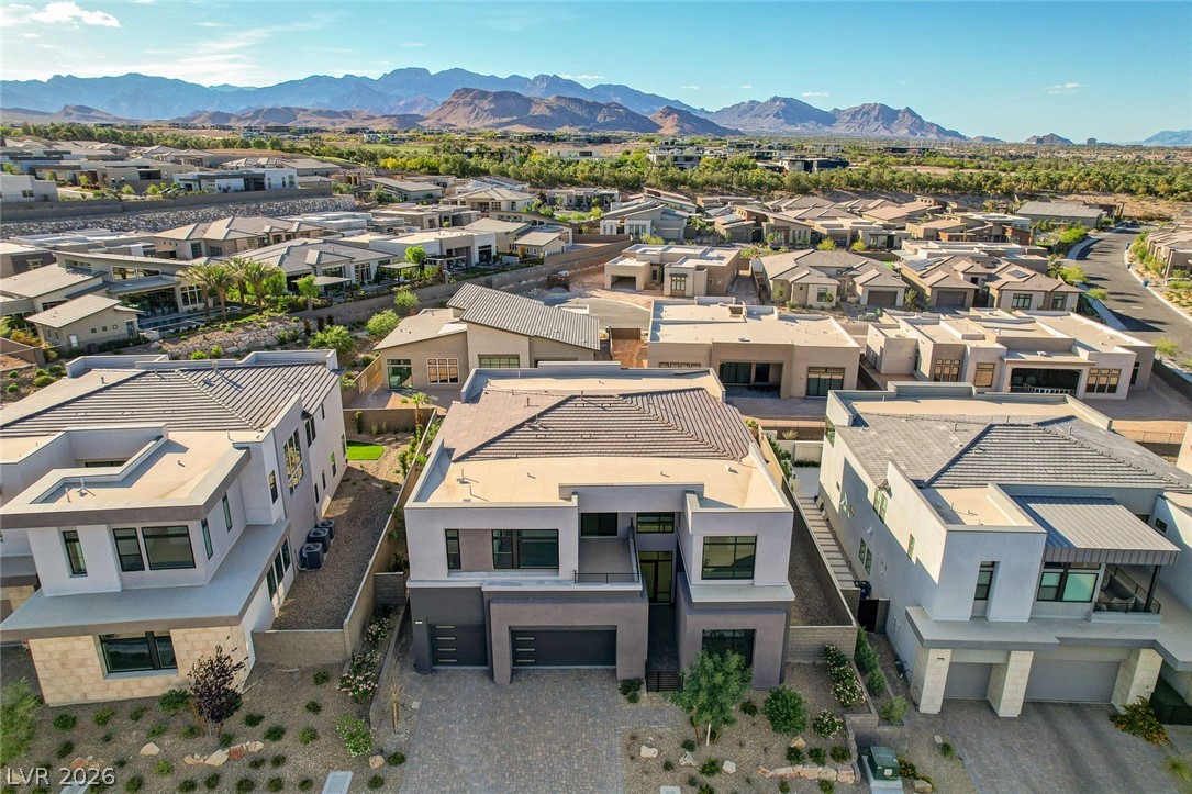 Photo 2 of 10738 Desert Heights Avenue